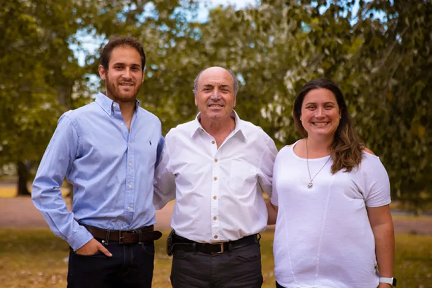 familia frontini avícolas del oeste